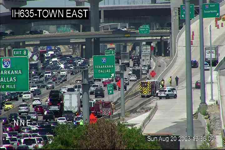 #Mesquite: NB 635 @ I-30 a car fire blocks the right shoulder and exit ramp - very heavy traffic back to Hwy 80 #KRLD #KRLD1080 #KRLDTraffic <a href="/KRLD/">1080 KRLD</a> #TrafficAlert @TxDotDallas