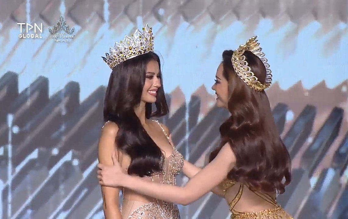 J_nnieIGOT7's tweet photo. แกน่ารักมาก😭
#MissUniverseThailand2023 
#MUT31
#แอนโทเนีย 
#แอนนาเสือ https://t.co/sMKj1Di03j