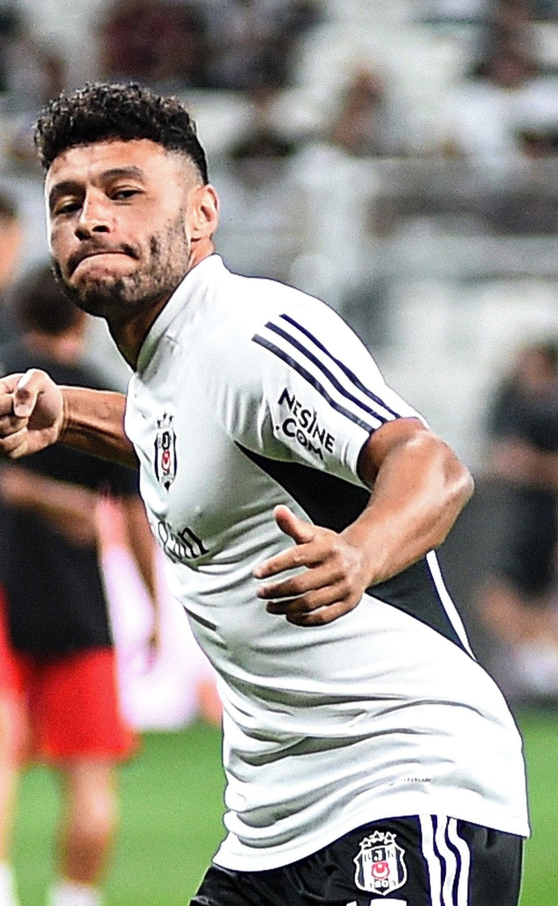 Oxlade-Chamberlain já é jogador do Besiktas