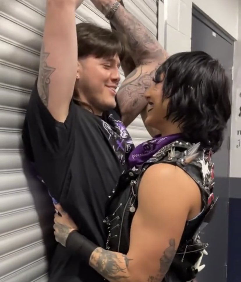 rheassnapback's tweet photo. Not over this. Will never be over this. https://t.co/on68sheyFn