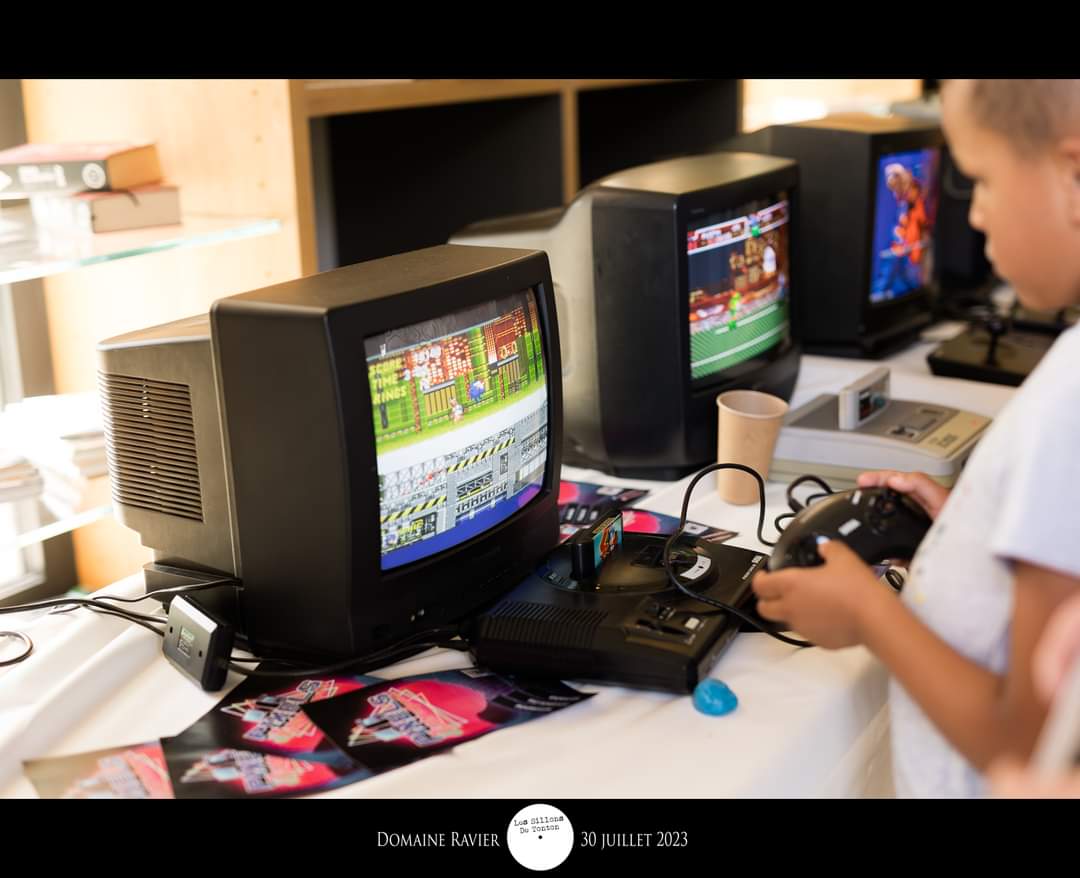 assopvm's tweet photo. Un petit aperçu de nos événements et des machines mises à disposition lors de nos prestations.

#sega #nintendo #arcade #NeoGeo #retrogaming #retrogame. https://t.co/PiQgjZH75k