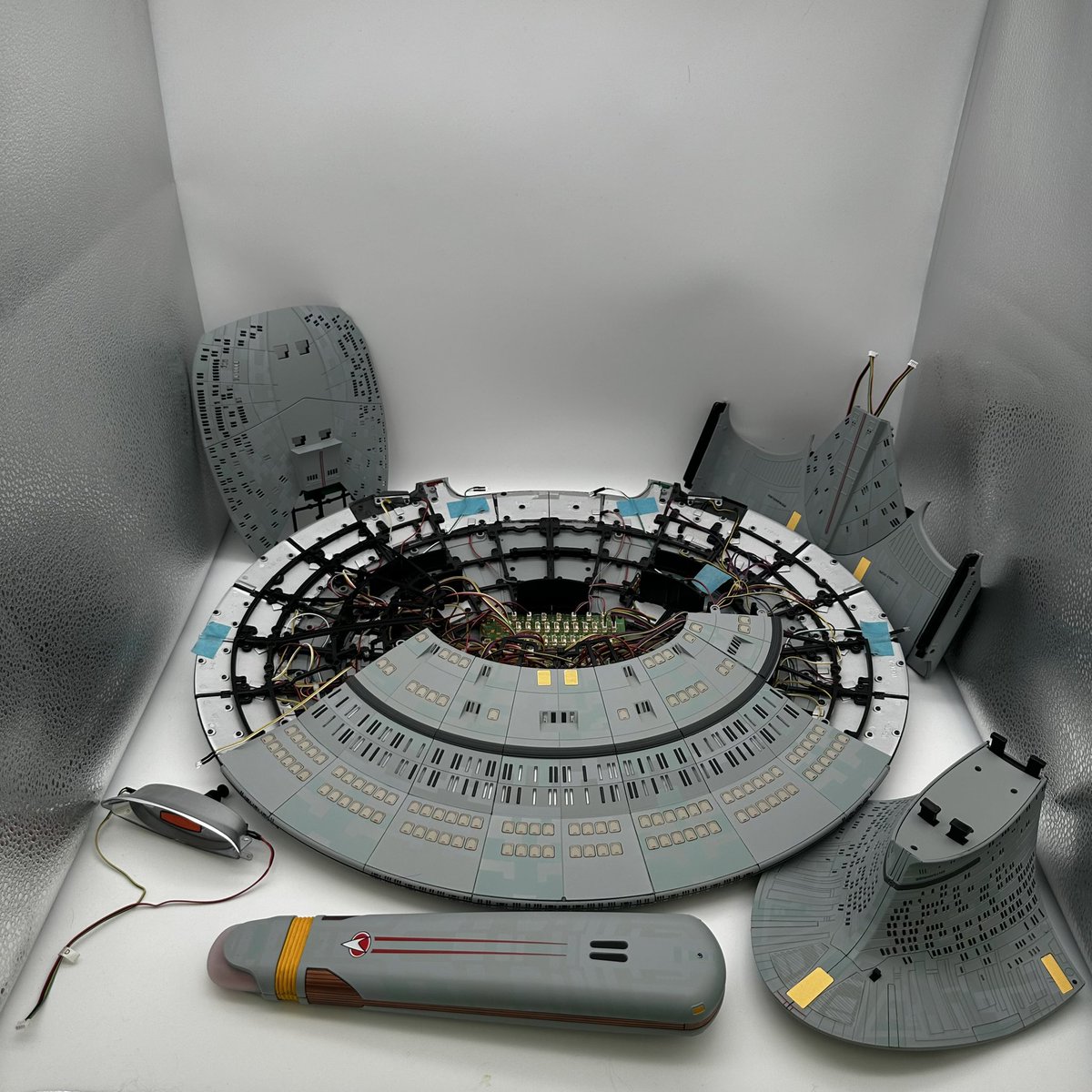 Here is the build after 82 stages of <a href="/FanhomeUK/">FanhomeUK</a> Build the Enterprise-D 
#startrekbuilders #StarTrekTNG