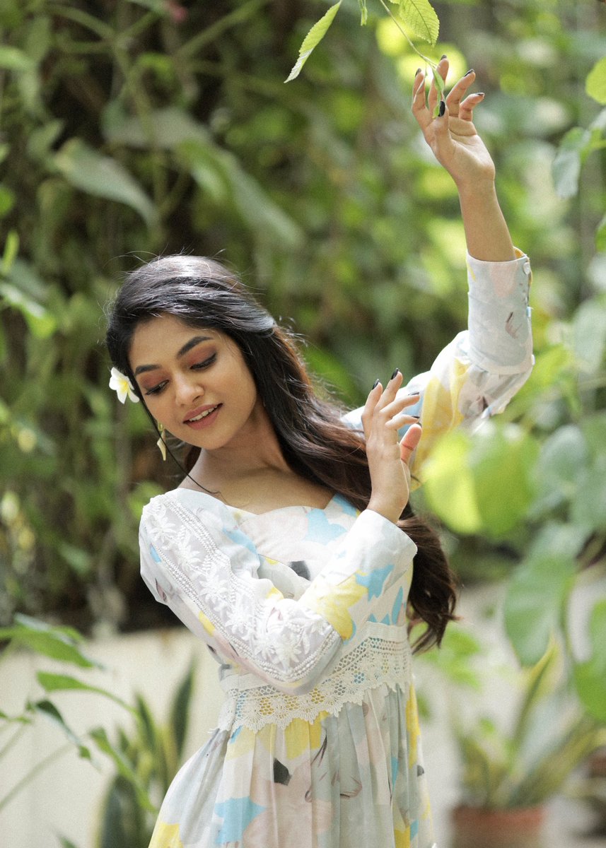 Label Swarupa Sathakarni tweet media