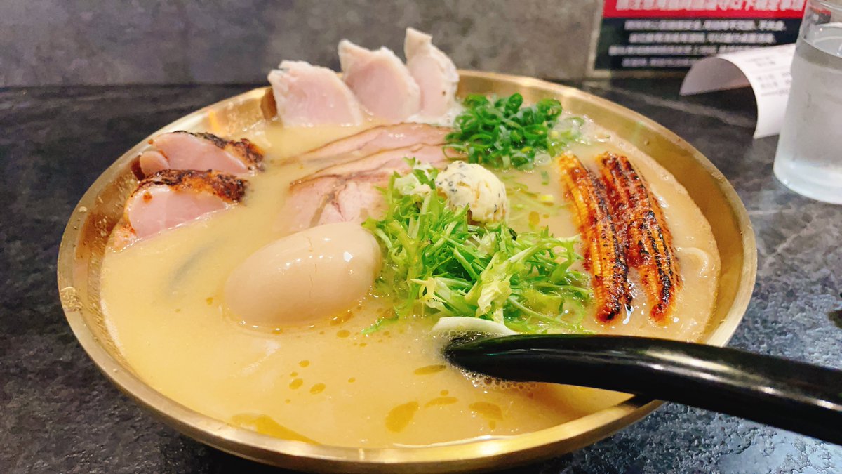 heitang_neko's tweet photo. #31 MEN monster /
經典香料奶油濃湯拉麵
08.15 離開台中後一陣子沒吃過了
這次回來點餐機被移去室內了
配置的選項也變少了
碗也換了
人也變少了🤔
#MENmonster
#2023Ramen https://t.co/PDk5vEZ9Nl