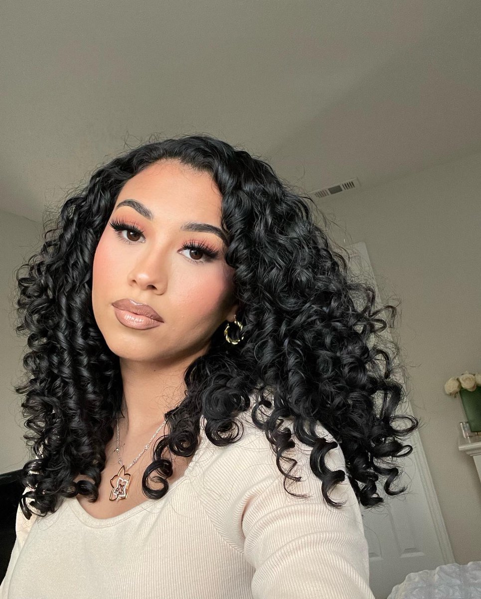 BounceCurl's tweet image. Good wash days 🌞
.
.
#curlyhair #curly #curls #curlygirl #bouncecurl 
📷 @briciaemilyn