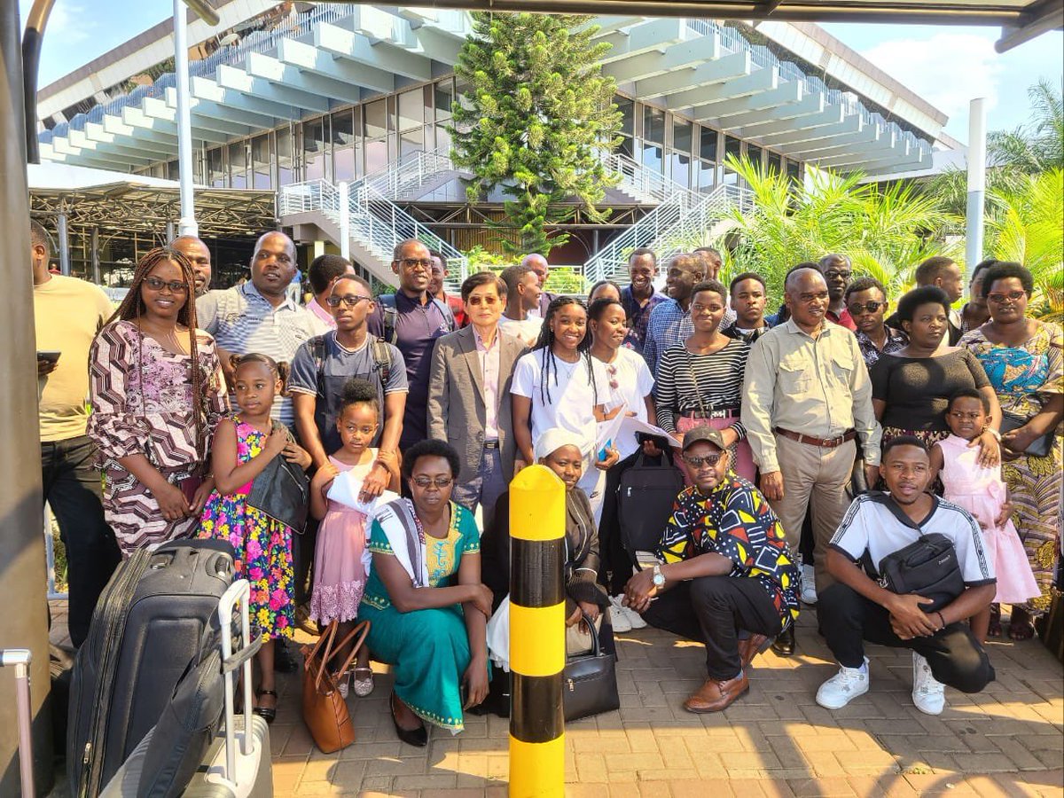 A team of 15 RCA students and 5 RCA teachers heading to South Korea for a 10-day study visit.