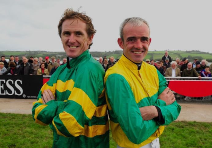 We now have bids on 19 of the 20 auction items.

Check them out at
Galabid.com/PatSmullen23

Auction closes at 9pm next Sat

Some brilliant items you cannot get anywhere else !!