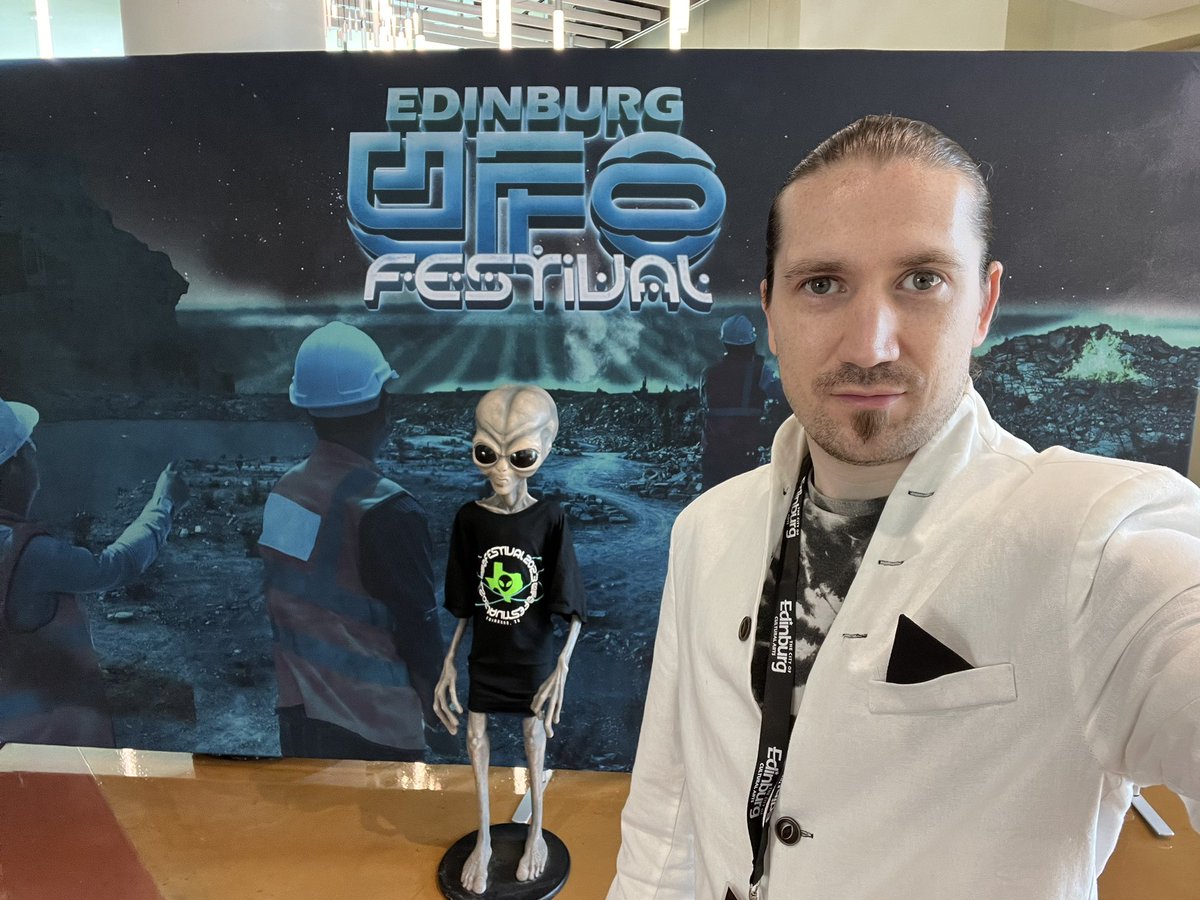 DanielAlanJonez's tweet photo. 👽 Another Out of this world Edinburg UFO Conference 🛸 with Noe Torres, Mike Bara, Jon Dover &amp; Stan Milford (Navajo Paranormal Rangers), Marc D’antonio, and David Childress https://t.co/iBsZFRlhPg