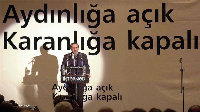 serhatoguz06's tweet photo. Aziz milletimizin sinesinde yeşeren AK sevdamız 22 yaşında.
@Akparti https://t.co/id8TLRgCAG