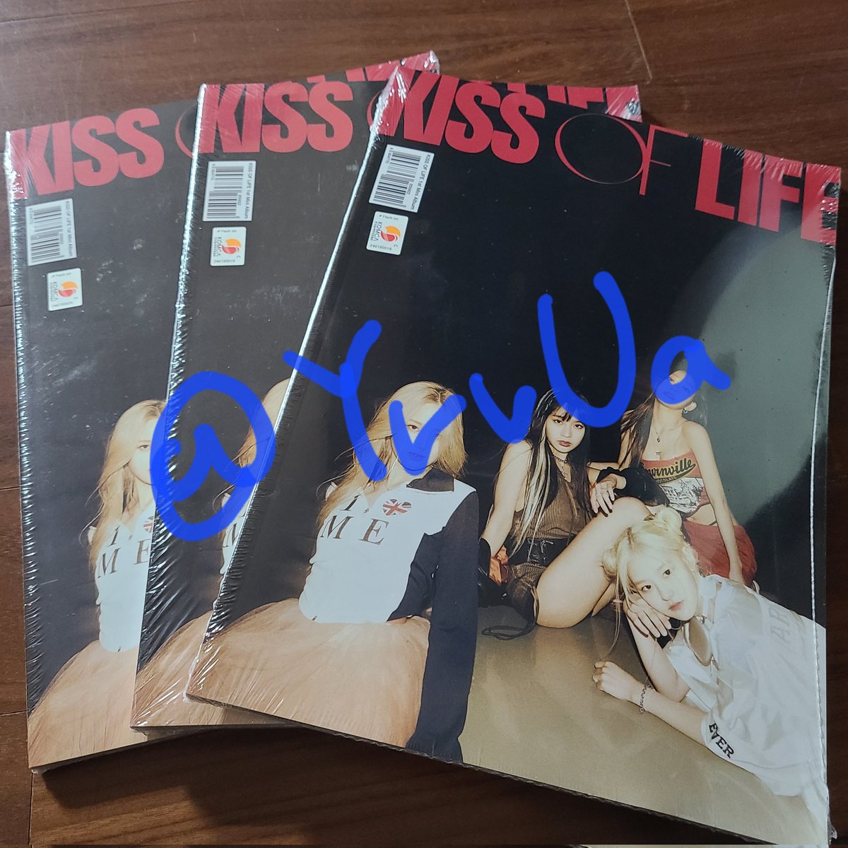 YrvUa's tweet photo. 키오프 미개봉 앨범 판매합니다
장당 0.7
디엠주세요!
#키오프 #키스오브라이프 #키오라 #KIOF #KISSOFLIFE #쥴리 #나띠 #벨 #하늘
#JULIE #NATTY #BELLE #HANUEL https://t.co/trBPmWvfvl