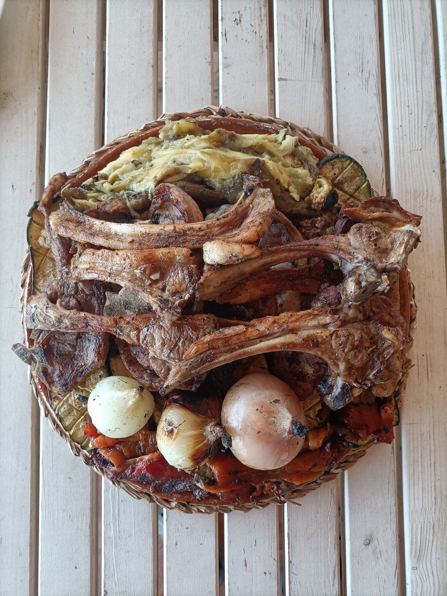 armandhb98's tweet photo. Bbq amb productes km0 https://t.co/tGCLdqWSA6