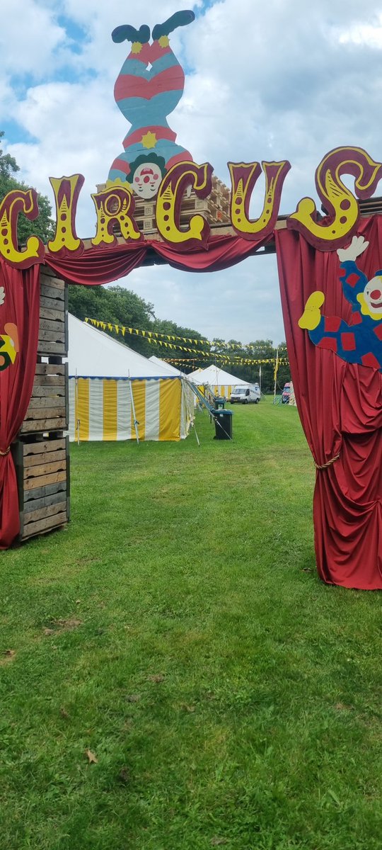 We wensen alle kinderen een fantastische speelweek toe.