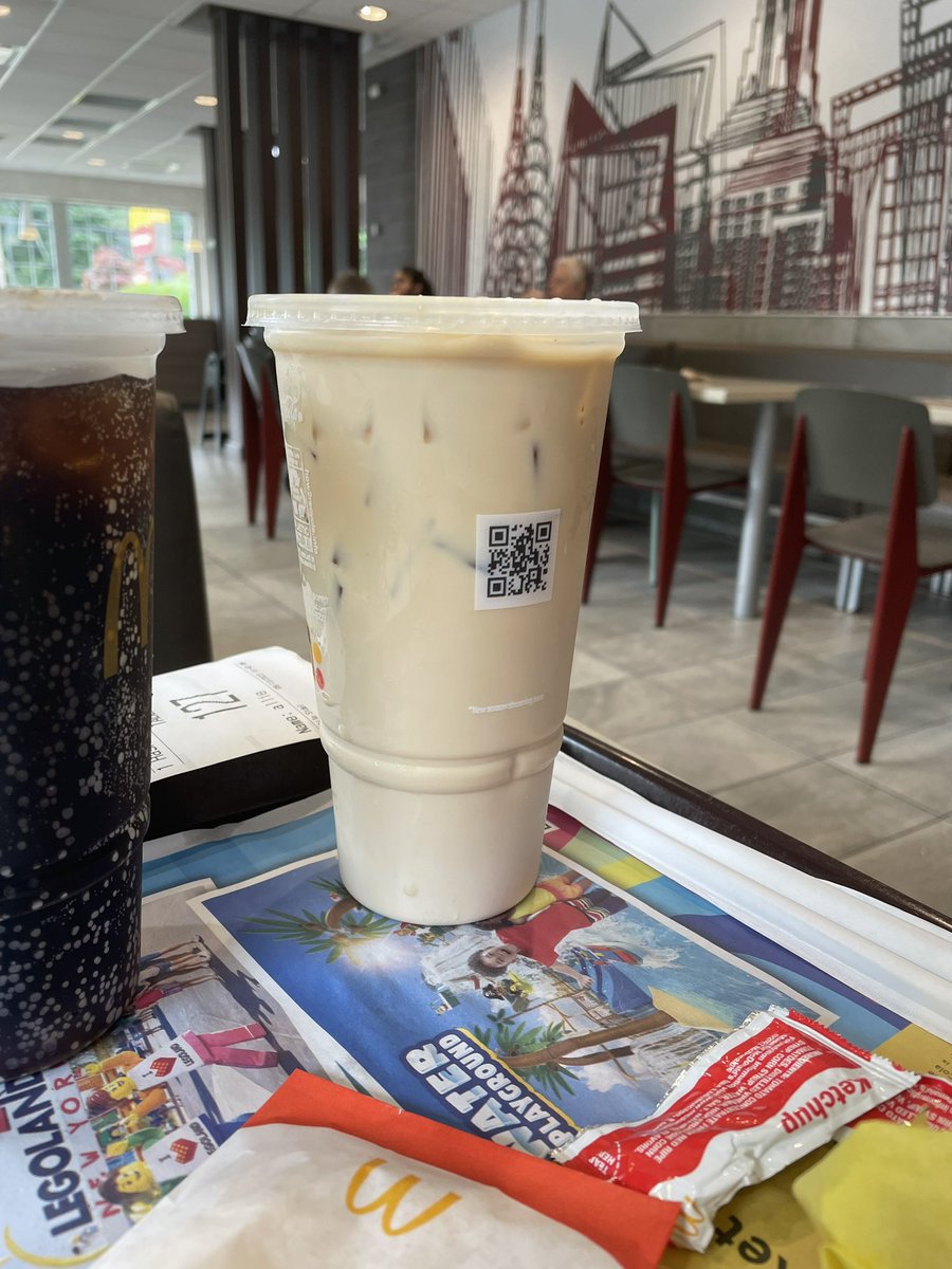 alycaraway's tweet photo. A standard coffee, according to @McDonalds. I asked them to remake it 3x and it came back like this every single time. I got tired of the staff laughing at me and them wasting plastic to “fix” it, so I gave up. https://t.co/H6ai8RsPPN