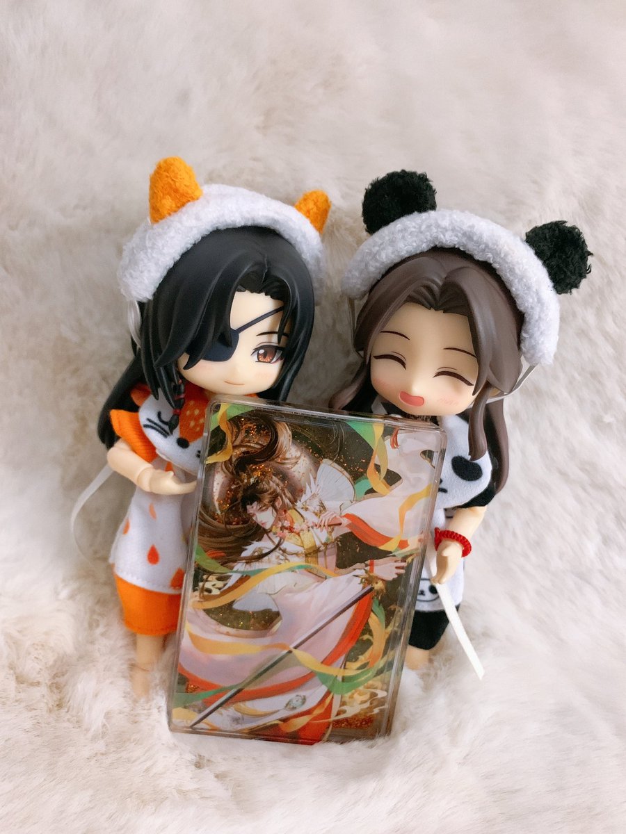 augustbunny48's tweet photo. ได้รับม่านฮว่าเล่ม3แล้วค่ะ ของแถมอลังการมาก /ในรูปแค่ส่วนหนึ่งเท่านั้น 

วันนี้พาแพนด้าเหลียนกับฟ๊อกเฉิงมาช่วยรีวิวด้วย ขอบคุณมากเลยค่า  #รีวิวMoninMoon #mybabysanlanglianlian #hualian #tgcf https://t.co/MA1VVSDVcm