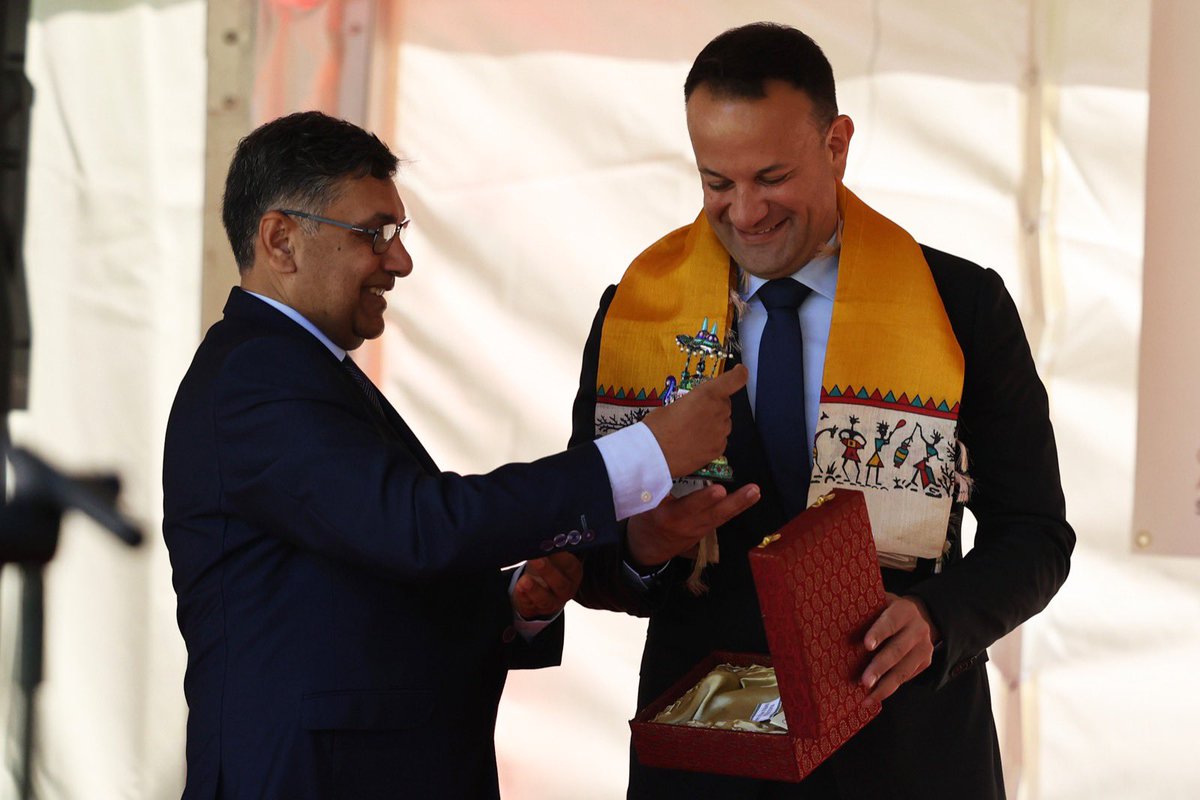LeoVaradkar's tweet photo. The India Day Celebration highlights the richness, warmth and colour of Indian heritage and culture. 

A wonderful opportunity to celebrate the strong friendship between Ireland, India and the Indian community living in Ireland. 

@iic_info https://t.co/Q5ASVcRPjh
