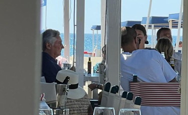 tempoweb's tweet photo. A pranzo #Fiorentina per Leonardo #Bonucci: la foto a Forte dei Marmi #calciomercato #13agosto #iltempoquotidiano  https://t.co/hsD43UI1Xk https://t.co/5FdMz1lDb7
