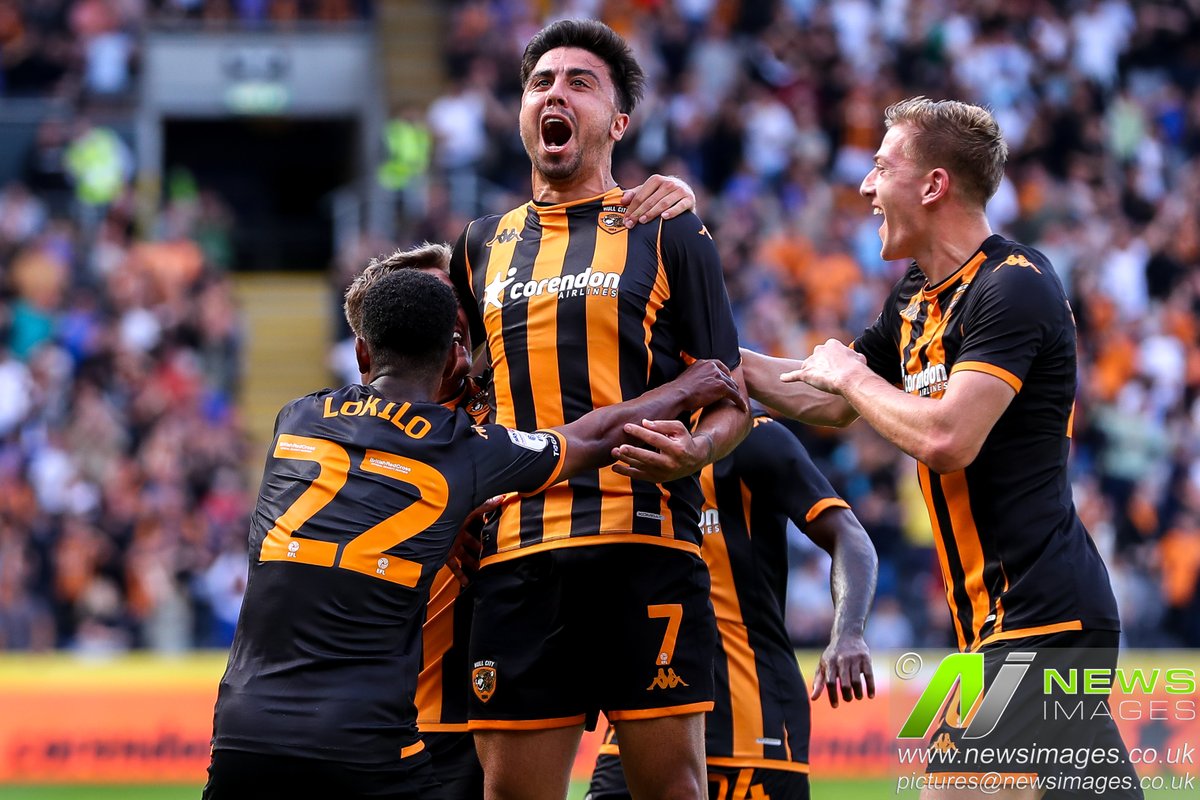 RyanCPhotog's tweet photo. Nice few celes to start the season, couldn't have dominated a better team

Via @news_images_uk

#hull #hullfc #hullafc #championship #Yorkshire #football #footballphotographer #hullcity #hullcityafc https://t.co/1yKRD0xGxd