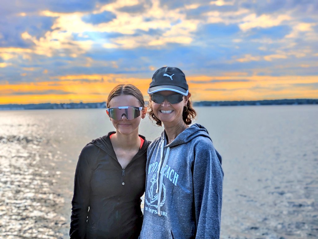Kathleen_Moss1's tweet photo. Spectacular morning for the Brockville Somersault Thousand Islands Run! Hannah & I both placed #1 for our age category & I received🥉for the women's overall 10K. #runningwithfamily ❤️👟👟 🥰 https://t.co/RIyYOersUV