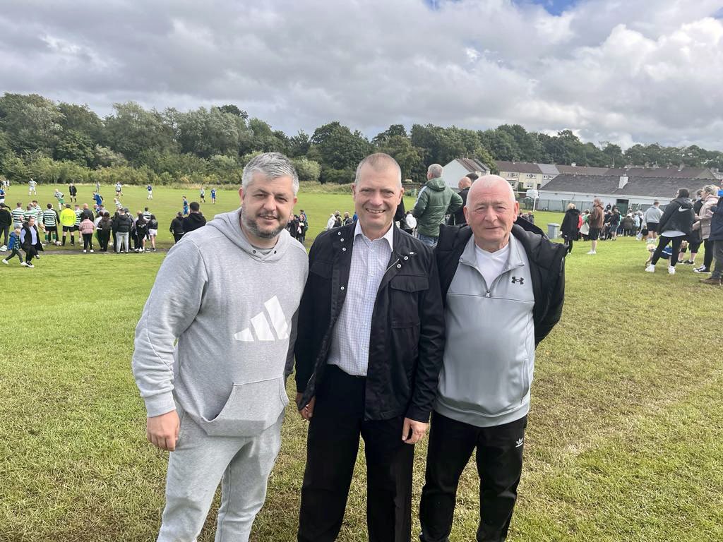 Graham Simpson (@grahamsmsp) on Twitter photo <a href="/EddlewoodFC/">Eddlewood Football Club</a> are aiming to have an asset transfer of these pitches and pavilion from <a href="/SouthLanCouncil/">South Lanarkshire Council</a>. I joined Chris Kirkwood and Gerry McGhie at a charity day today to chat about their ambitions. I wish them well. <a href="/EddlewoodFC/">Eddlewood Football Club</a> are aiming to have an asset transfer of these pitches and pavilion from <a href="/SouthLanCouncil/">South Lanarkshire Council</a>. I joined Chris Kirkwood and Gerry McGhie at a charity day today to chat about their ambitions. I wish them well.