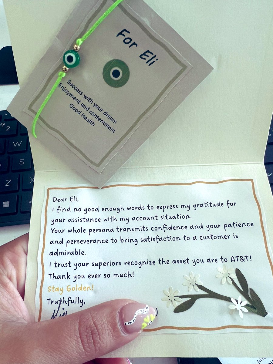 EllieDC7's tweet photo. Serving customers first is the AT&amp;T way. It fills me with joy when customers appreciate our hard work. 🥲💙 https://t.co/eXm4v0DvIc