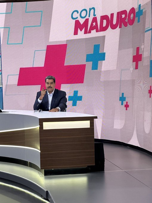 fundacion_mpv's tweet photo. ¡Pendientes con la próxima edición de ConMaduro+! 

Sigue las plataformas de @ConMaduroMas_ 📲💻
#VamosARecrearnos https://t.co/JrdZFyfKxA