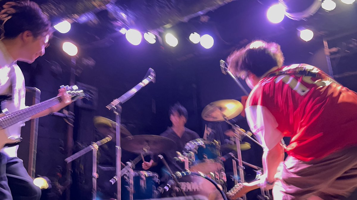 toah_JP's tweet photo. "0813@吉祥寺WARP"
-setlist-
(RH:acacia)
退屈な幽霊
11cm
汝の命と汝の若さに
名前のない少年
快適な https://t.co/reKjLsDIdC