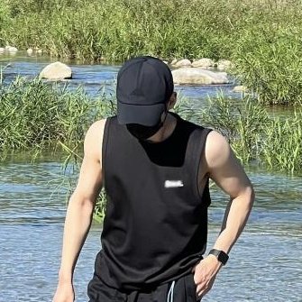 hourlychanming's tweet photo. BANG CHAN                               LEE KNOW https://t.co/NPXWzpsIS6