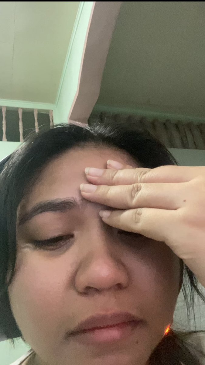 moonlightnics's tweet photo. two moods for today’s video 😭😊 https://t.co/h2niS1c9V7