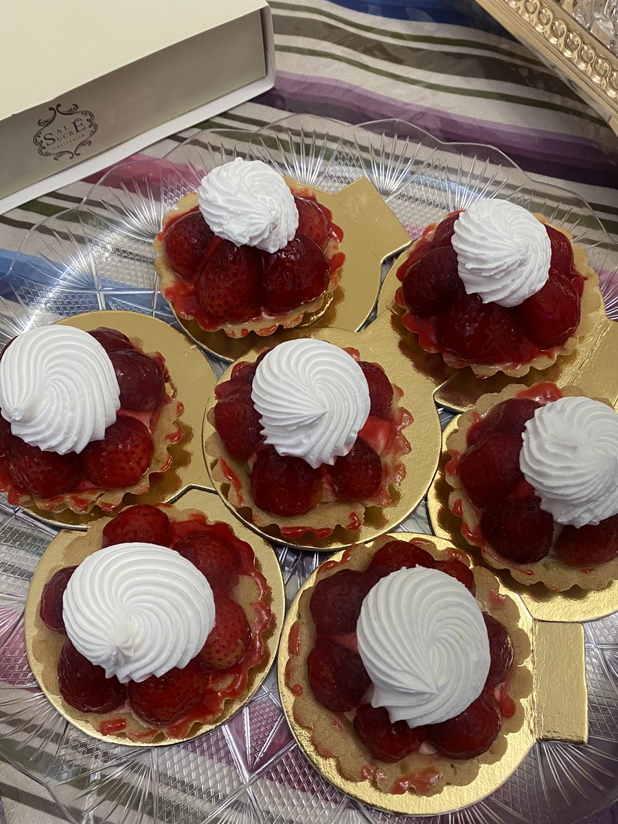 mygrve's tweet photo. little pastries https://t.co/gfrJw77nR9