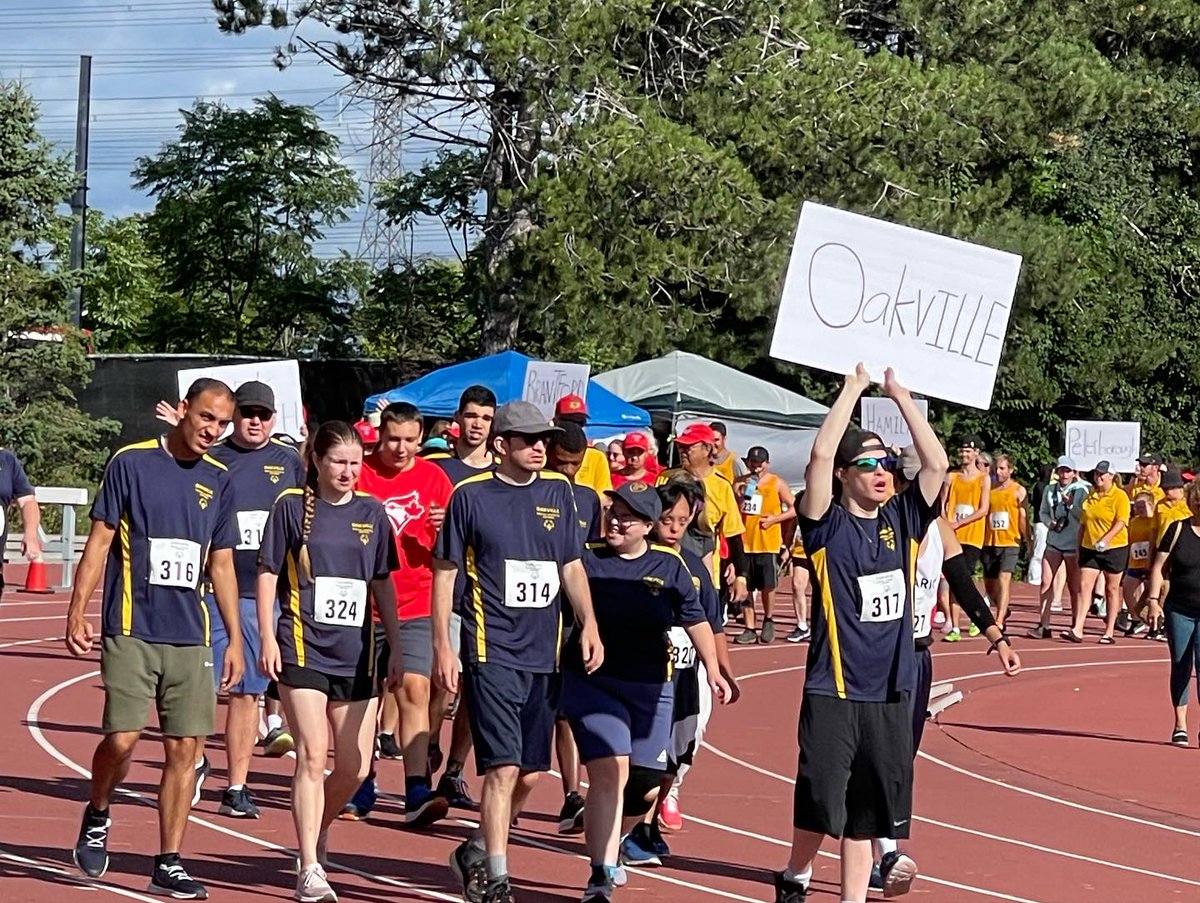 SOToronto1's tweet photo. Our Track Meet in memory of Natalie Pooran is well underway! Thanks to @TorontoPolice  from 52 Division &amp; Parking, TTC members  who are here with a cooling bus, volunteers, athletes and families. Special thanks to Zita Pooran, her family and the Toronto Community Council! https://t.co/jr1XTb8v8s