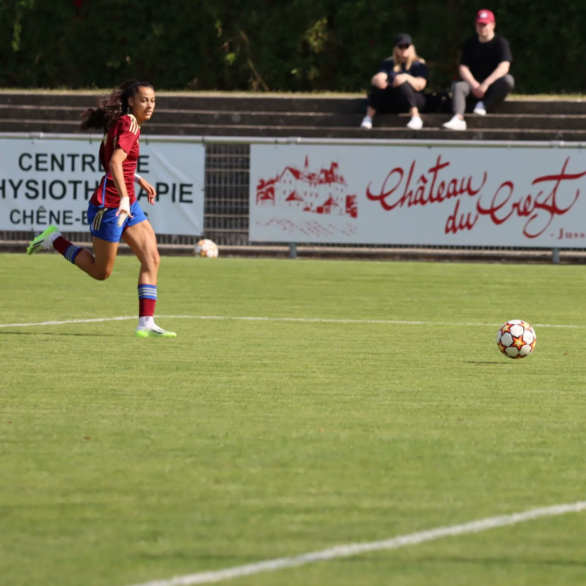 LucarneGrenat's tweet photo. 𝙈𝙖𝙩𝙘𝙝 𝙖𝙢𝙞𝙘𝙖𝙡 𝙎𝙁𝘾𝘾𝙁
⚽ Hier matin au stade des 3 chênes, le @ServetteFCCF affrontait Parme en amical.
Les Servettiennes se sont inclinées 0-1 malgré une performance globalement satisfaite selon Jose Barcala.
📸 @Nino_grenat
#Servette #ServetteFCCF #SFCCF https://t.co/5zIOoSREyC