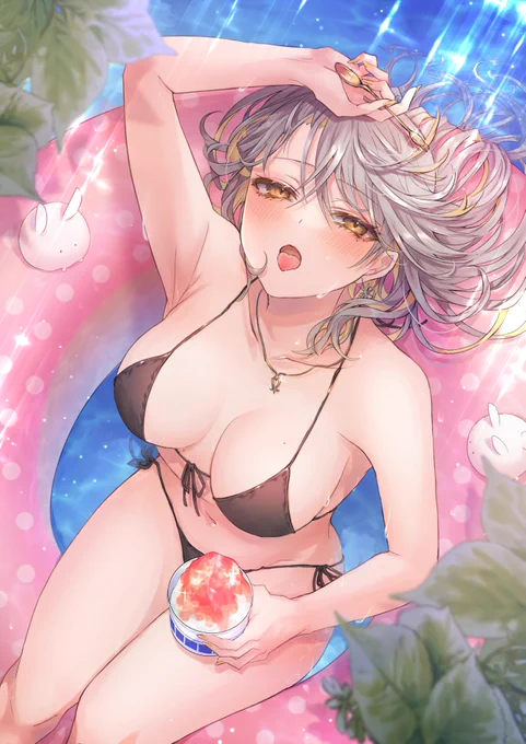 かき氷を食べて舌がいちご味になっているか確認してくる彼女ちゃん