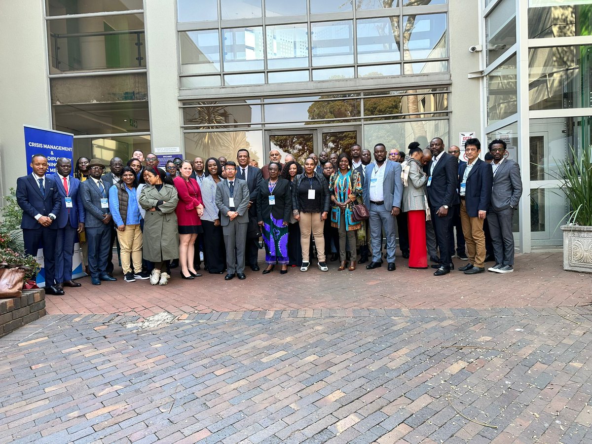 sorenetweets's tweet photo. I'm truly honored to have taken part in and shared my insights during the Crisis Management and #CyberDiplomacy Training workshop for SADC Member States #cybersecurity #CBM #UNGGE #OEWG #PoA #Africancontext https://t.co/dxnS68nzFW