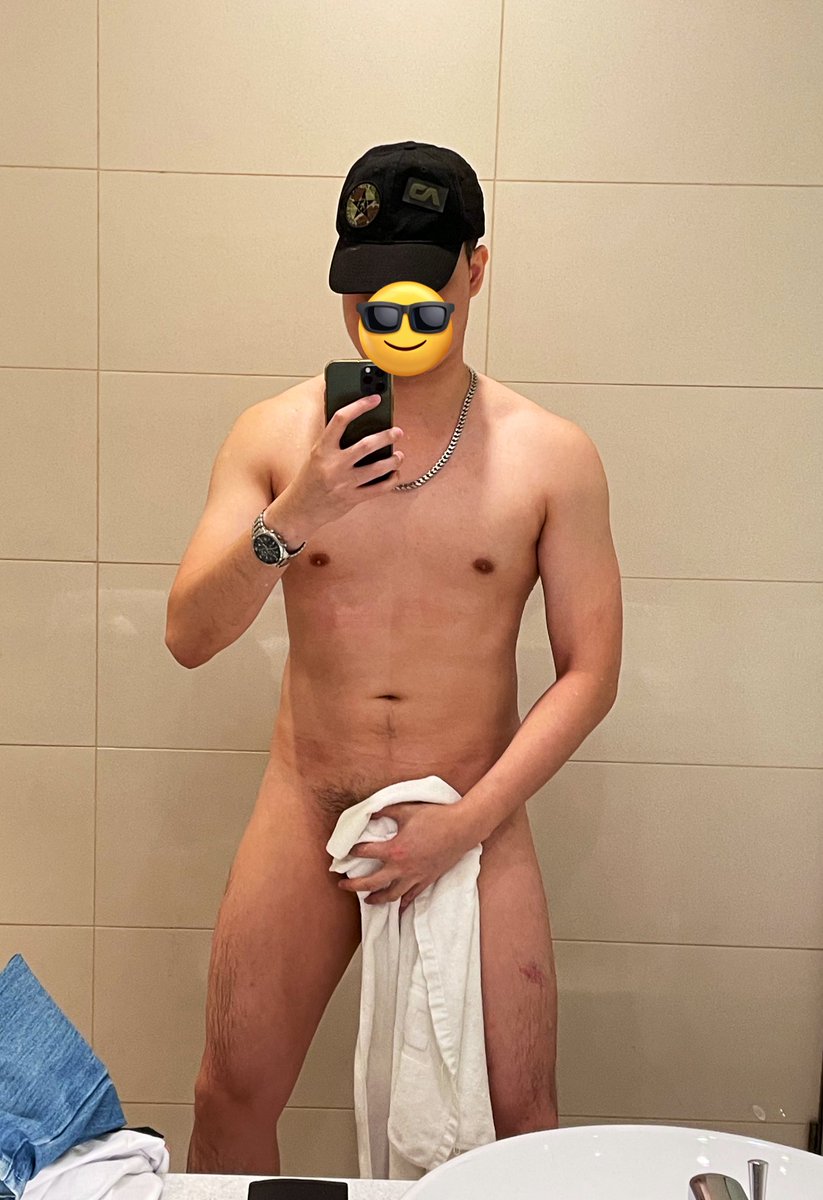 解鎖機場洗澡加自拍成就