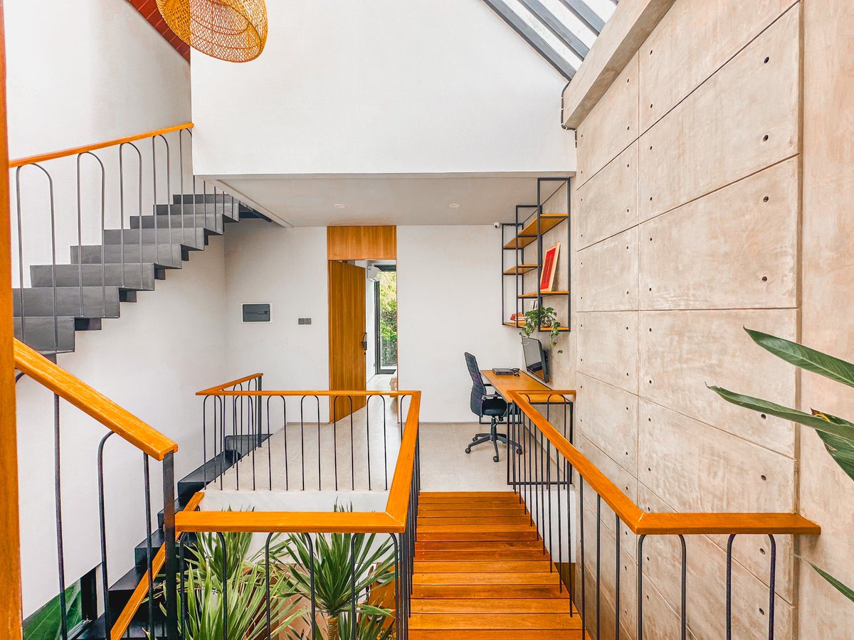 burnitupt's tweet photo. Sore tadi photo villa di Pecatu graha, bagus π₯Ί, jadi pengen renov rumah Jimbaran, btw ini tanahnya 120m2 tapi minimalisnya cakep bgt https://t.co/3EtZZvMsjU