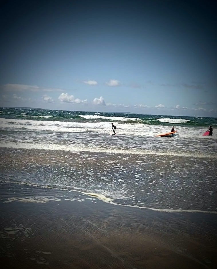 Fantastic 10 days in Fanore County Clare. Thanks to the folks at <a href="/AlohaSurfSchool/">Aloha Surf School</a> for looking after us . Highly recommend