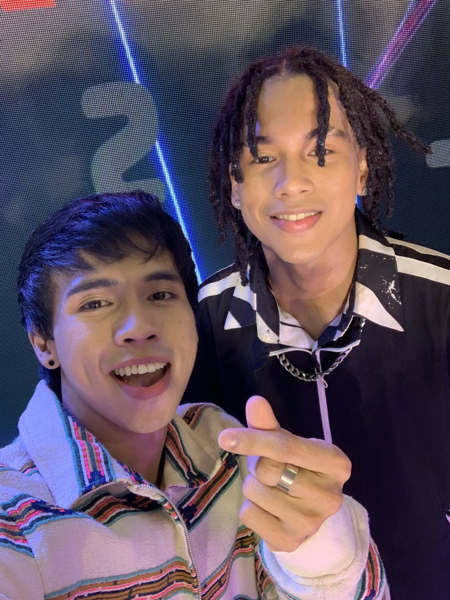 azter_tatin's tweet photo. With @Official_ALAMAT insert Taneo and Tomas 

Grabi ang stage presence 🥹 nakaka starstruck 😭

#ALAMATxPPOPFiesta #TraineeÆxPPOPFiesta 
#TraineeAE 
#PPOPFiestaLipaBatangas https://t.co/VzxkL8RUDM