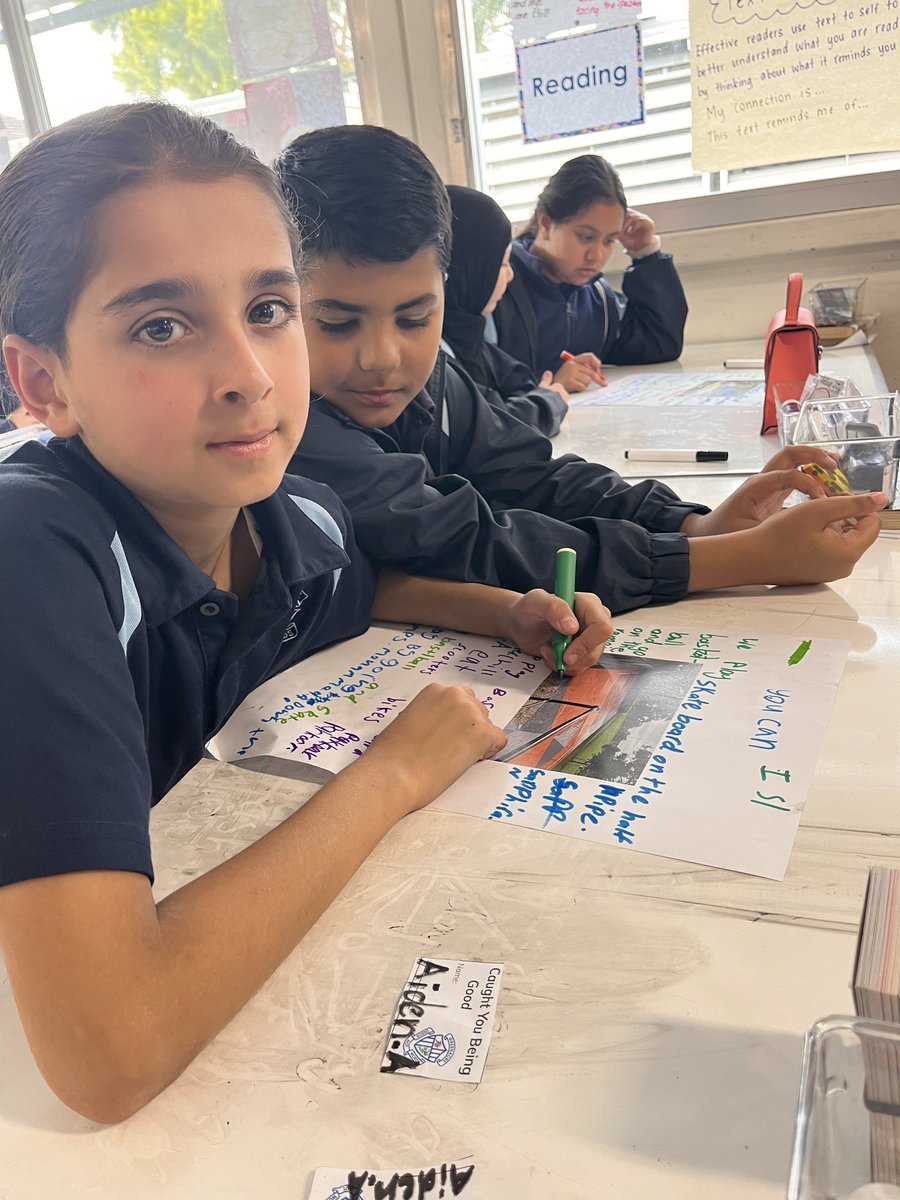 Incorporating speaking and listening activity in a “Bus Stop” activity to brainstorm familiar places around the school to build the field ✍️