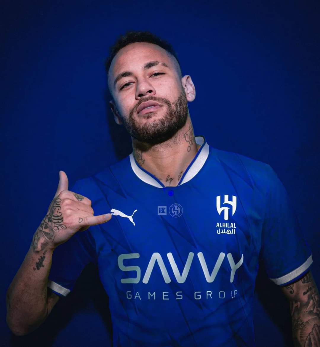 FEITO!!!! 

Neymar aceitou a proposta do Al-Hilal. Proposta de € 100 a € 120 milhões por temporada. 

Pequenos detalhes a serem corrigidos para assinatura do contrato de 2 anos. 

Neymar será jogador do Al-Hilal. 

Via: RMC Sport

📸: Divulgação