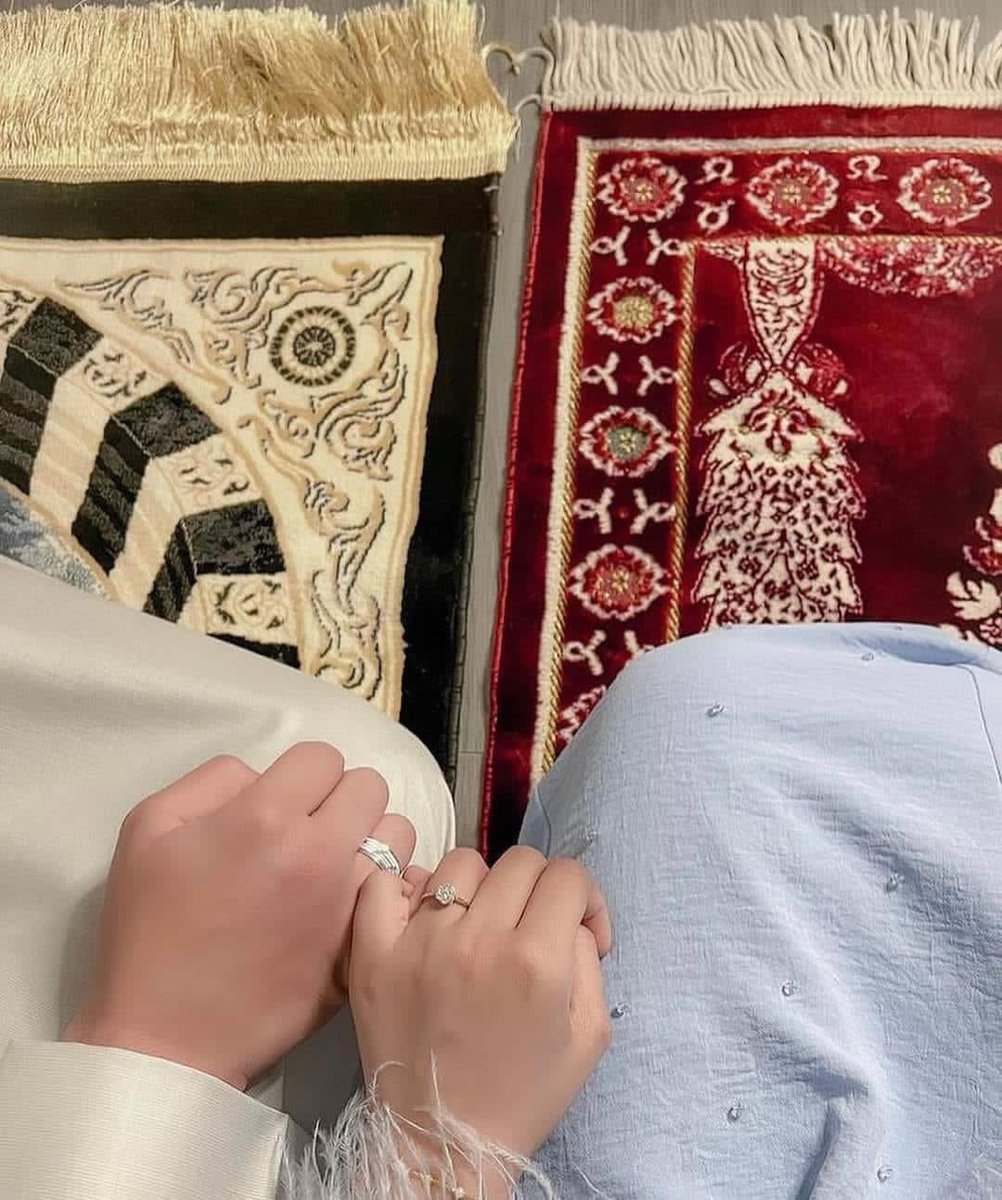 الطيبون لا يلتقون صُدفة، بل تجمعهم نواياهم ♥️

Seseorang yang baik tidak bertemu secara tiba-tiba, mereka bertemu karena niat yang sama.