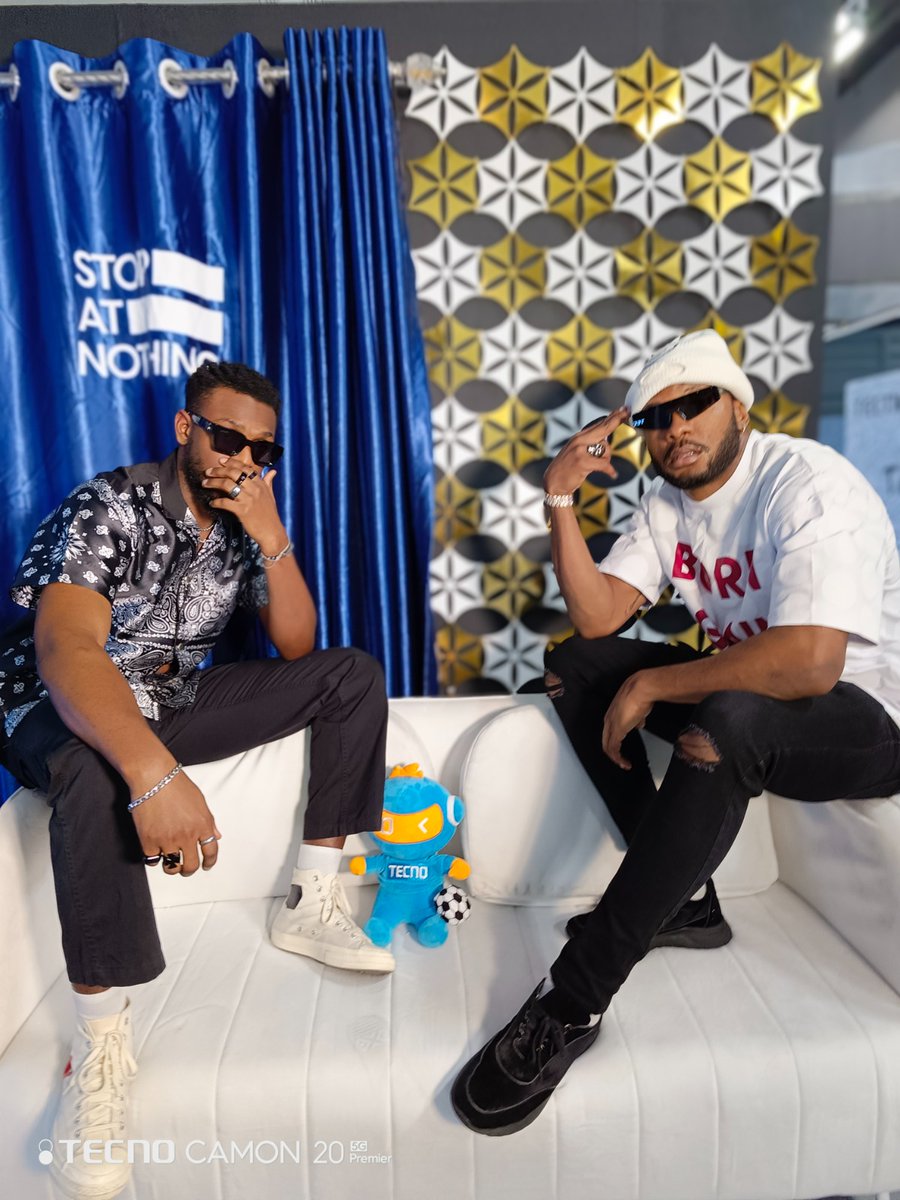 TECNOMobileNG's tweet photo. When Style meets cool, we call it "stylishly cool"😍

Who loves this duo?

#BBNaijaxTECNO
#BBNxTECNO
#ShotOnTECNO https://t.co/z3NMnbK7Ce