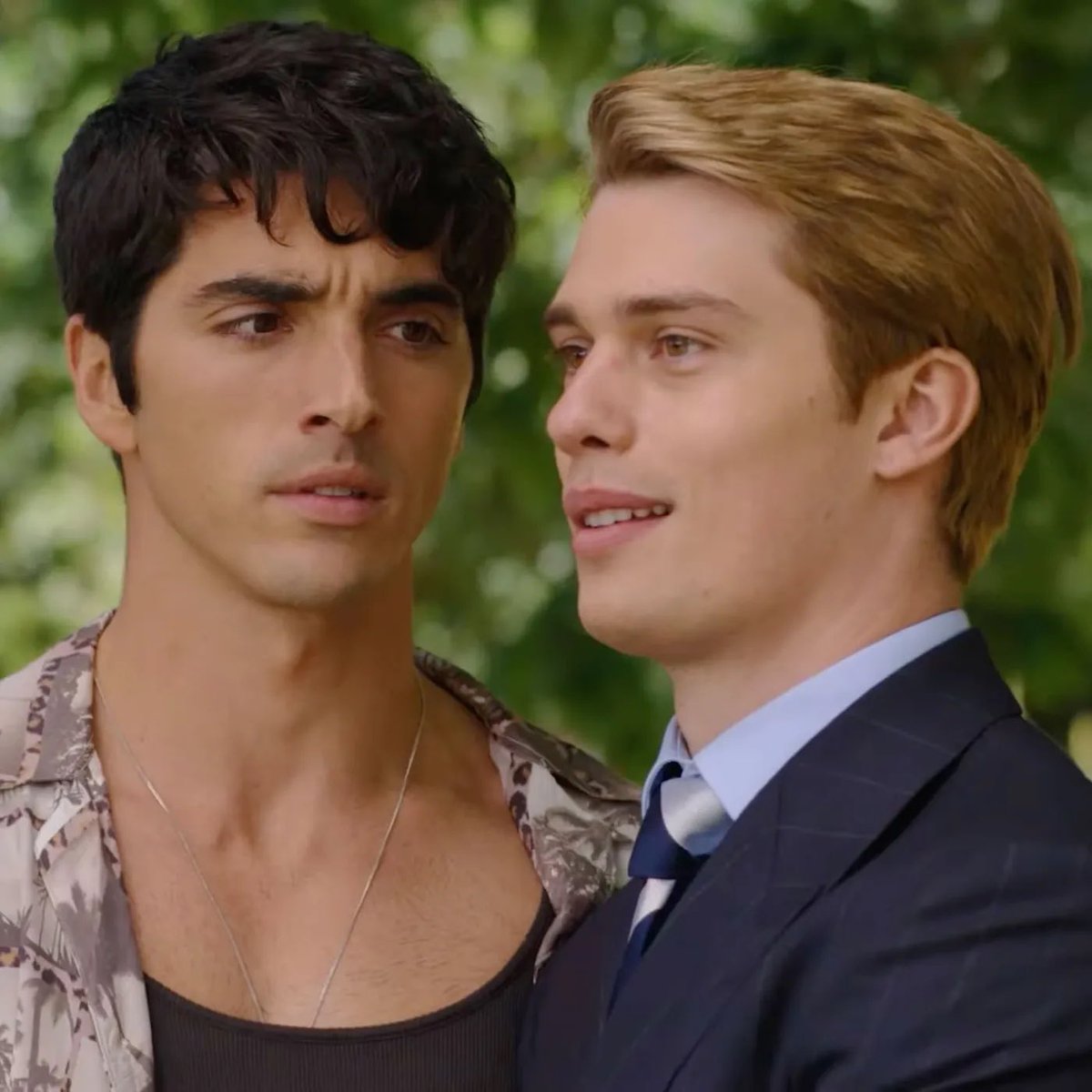 leticann's tweet photo. io Raimondo Todaro l’avevo lasciato su Rai 1 a Ballando con le stelle 
#redwitheandroyalblue #alexclaremont #alexclaremontdiaz https://t.co/Ch0tcXITds