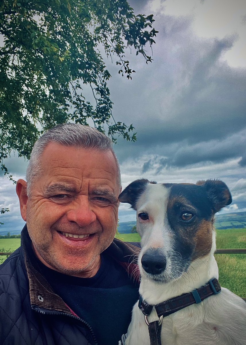 AledHall's tweet photo. Bois bore Sul…mâs ar ein wacen fore Sul arferol o amgylch Dolgrân a Phencader👍🏼😃#Twm❤️ #Ffrindiegore👌🏼
Sunday morning boys…out on our usual Sunday trek around Dolgrân and Pencader area 👍🏼😃
#Twm❤️ #Besties👌🏼
@ThePhotoHour https://t.co/jHZk0YOpdM