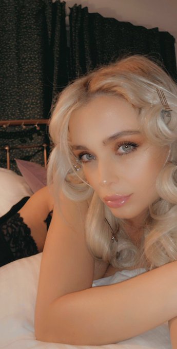 Who would you like to see me collaborate with in a dream world? (G/G) https://t.co/xQnCdeM9oT