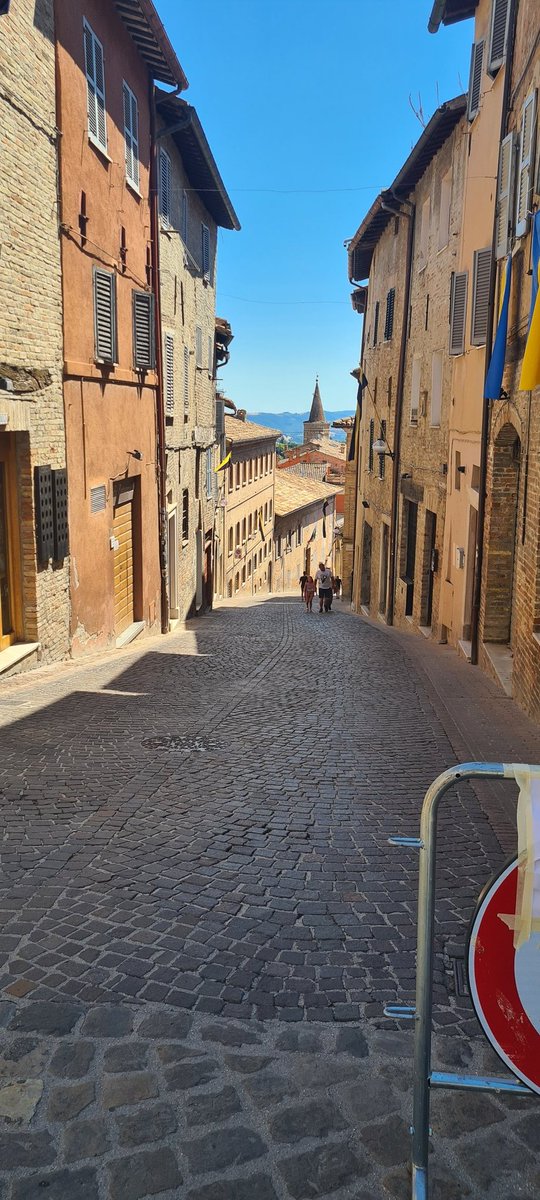 marcopiccari1's tweet photo. #Urbino meraviglia italiana. Oggi festa #DelDuca https://t.co/IjTT05G0HL