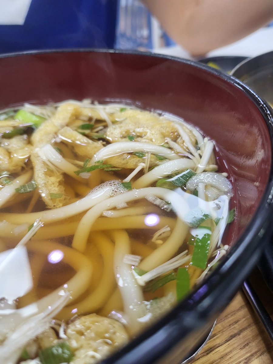 xanhahnax's tweet photo. #문막휴게소 #별빛분식 #유부유동 #계란라면 

그냥 머... 휴게소니까 맛있는거겠지😂 https://t.co/INOvOcwVud
