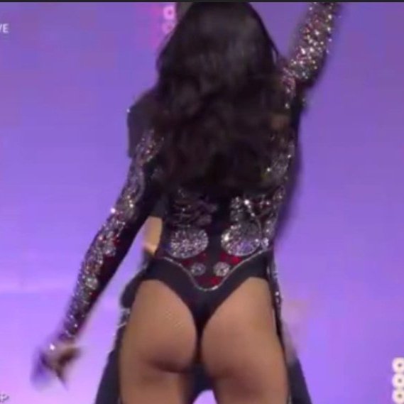 eldisidenteOK's tweet image. Chanel, mal.                  Amaral, bien.