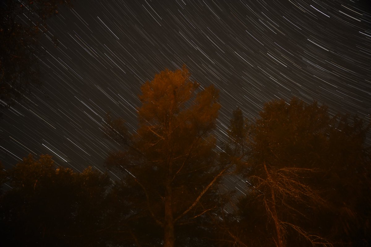 techzjc's tweet photo. After three years, I grabbed my cameras again and took a #meteor shower in Blacksburg, VA https://t.co/DksYLK5y81