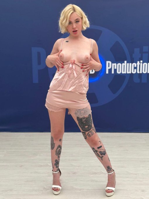 Fantastic shooting for @PremiumBukkake , it was like a massive party with 80 guys, and I was a swallower<a class="tags" target="_blank" title="On Twitter" href="/?out=eyJ0eXAiOiJKV1QiLCJhbGciOiJIUzUxMiJ9.eyJpYXQiOjE3MjA2OTgxMTksImlzcyI6InR3cG9ybnN0YXJzLmNvbSIsIm5iZiI6MTcyMDY5ODExOSwiZXhwIjoxNzUyMjM0MTE5LCJyZWRpcmVjdF91cmwiOiJodHRwczovL3R3aXR0ZXIuY29tL1ByZW1pdW1CdWtrYWtlIn0.14kZTzpV-FOAvpl3DZaeUKNW6QIgYpZA2N2KKqpD5K1YbnbBOVafpCsPFKcr2Ahlt9XhraD9cXuGuavi5e9HwQ">@PremiumBukkake</a>