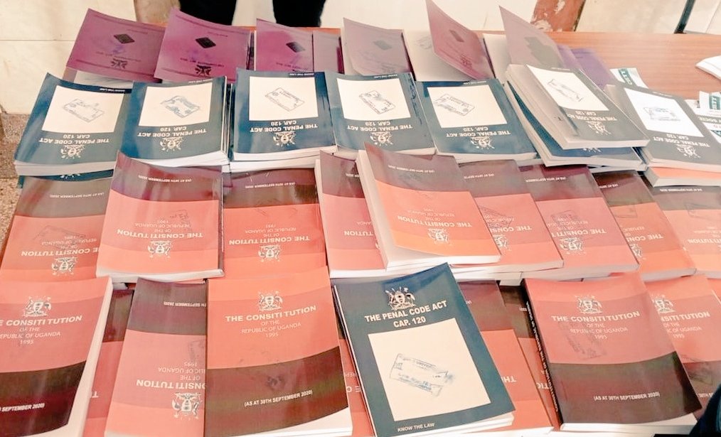 iuiu_kc_law's tweet photo. #LLB1 
Welcome to the School of Law, Class of 2023!
 Orientation for our incoming students began yesterday, and we are looking forward to the start of the fall semester next week!
Visit  the society office to get statutes &amp; other law required items at affordable prices. https://t.co/GOPSEJEj0G